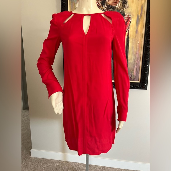 BCBGMaxAzria “Emmalise” Keyhole Shift Red Dress - Picture 4 of 11